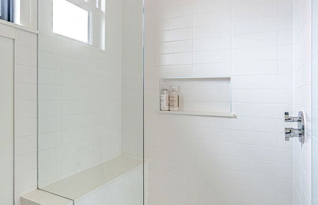 Rooftop Deck 5 Mins to Downtown - Photo 24