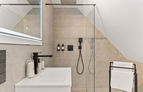 1-3 Personen - Fahrradgarage - Zentrum - Küche - WLAN - Klima - Foto 23