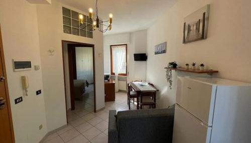 Luminoso bilocale, comfort a 300 m dal mare - Foto 5