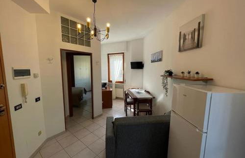 Luminoso bilocale, comfort a 300 m dal mare - Foto 5