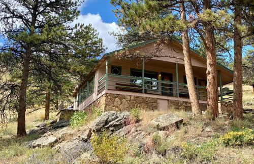 Rose Den - Romantic Mountain Cabin with Views! - Foto 1