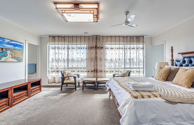 StayAU 5BR Lakefront Escape Point Cook - Foto 3