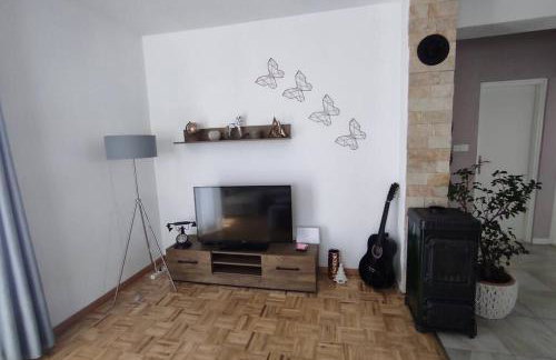 Kuća za odmor M&J s grijanim bazenom - Photo 70