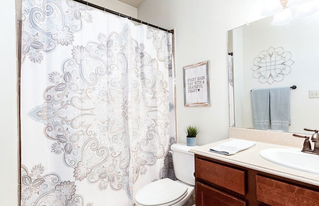 Upstay - 2-home Complex in Govalle for 18ppl - Photo 30