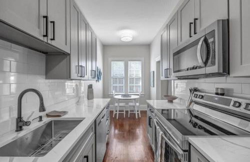 Renovated Apt - Blocks from Shoppes of Avondale - Foto 7