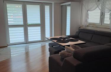 Mieszkanie z niezależnym wejściem - Photo 2