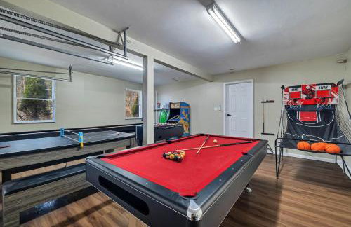 Home in Bushkill Saw Creek Poconos area - Photo 7