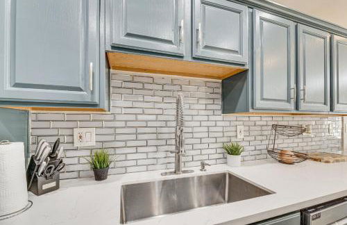 Los Angeles Townhome Off-Street Parking and Balcony - Foto 2