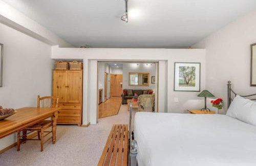 Palisades Tahoe Lodge Rentals Studio #143 - Foto 5