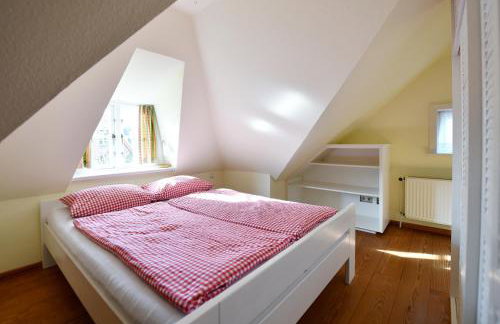 Im Apfelgarten - Foto 6