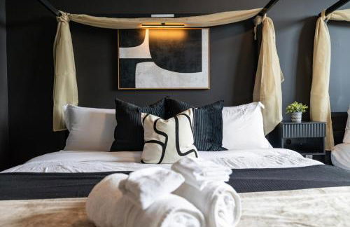 2BR 2BA, King bd, Gym, Free Parking, 8min to Train - Foto 35