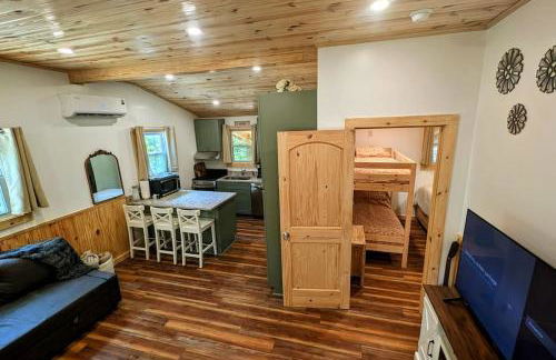 River Retreat Cabin - Living Water Farm - Foto 3