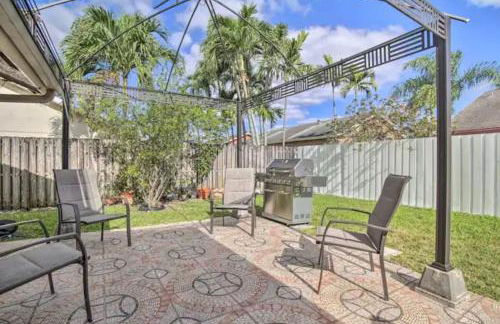 3BR Home with Private Pool near Sawgrass Mills Mall - Foto 14