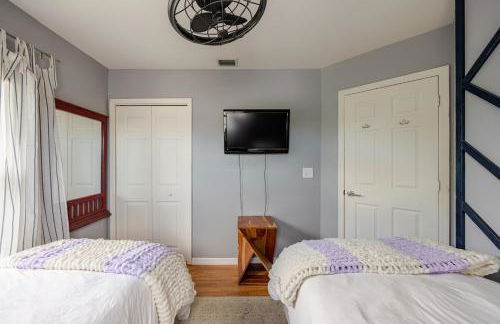 Waterfront Home Just Minutes To Beach - Photo 51