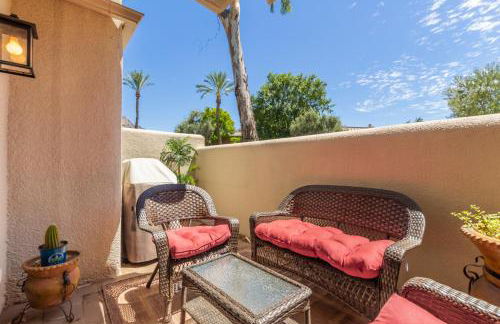 Resort Style Living In Phoenix's Most Exclusive Gated Community! - Foto 11