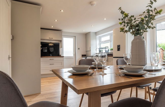 Bright&Spacious 3BD in Centre of Bourton - Photo 71