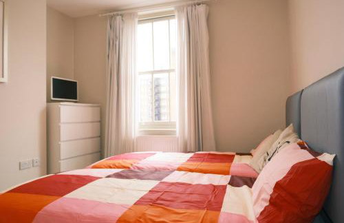 Spacious Duplex Flat West London for Families & Groups - Foto 3