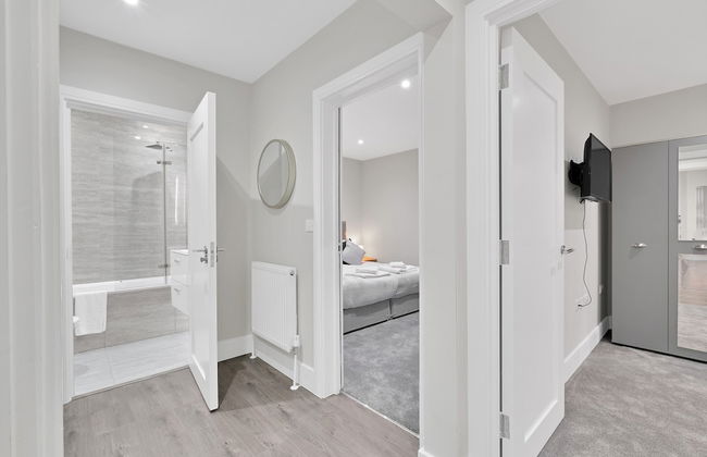 Crown Place 2 & 3 Bedroom Luxury Apts - Foto 23