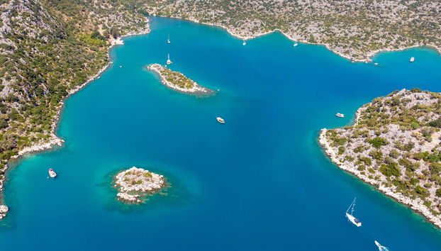 Vista aéreas da baía de Gokkaya