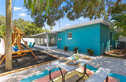 5 min Beaches~Mini Golf~Pool Table~Pets~KING BED + - Foto 30