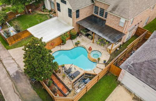 Luxurious Home w Cinema Room & Private Pool - Foto 51