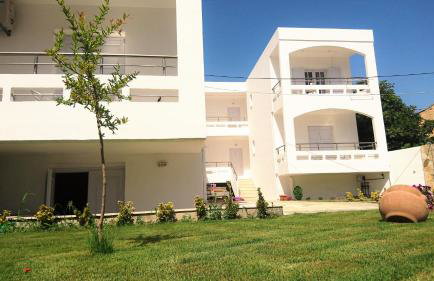 Crown Apartments - Photo 20