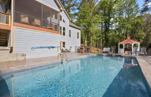 Lake Norman Home Lake Access with Heated Pool & Hot Tub - Foto 15