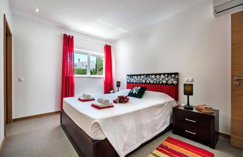 Villa Viana by Villa Plus - Photo 16