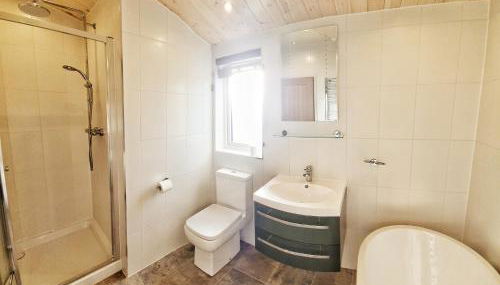 MAC Skyline Lodges - Foto 3, towels, Shower