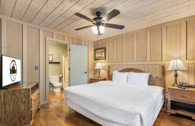 Cabins at Green Mountain - Photo 4