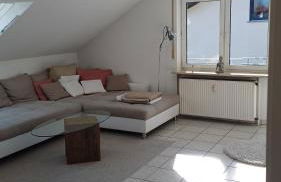 Helle schöne Dachgeschosswohnung mit Balkon - Foto 12