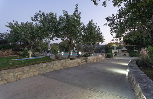 Villa Archodia - With Private Pool - Photo 44