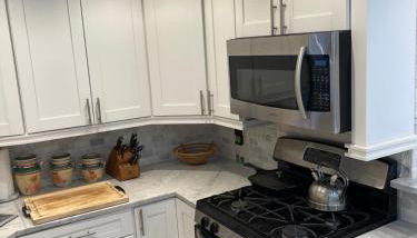 Renovated Jacuzzi Tub Home NYC-LGA-JFK Washer-Dryer - Foto 4