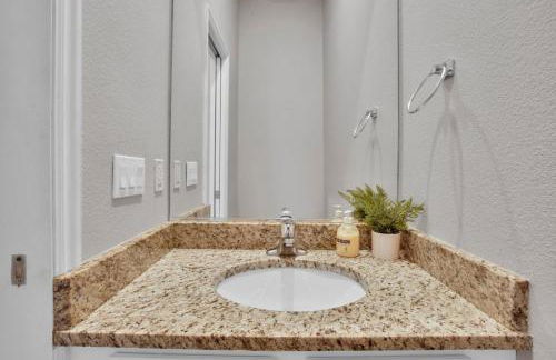 The Desert Gem Pool Spa Gated Home - Photo 42