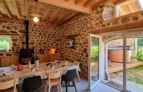 Gîte de charme à Usson-en-Forez avec bain nordique et confort haut de gamme - FR-1-496-359 - Foto 21