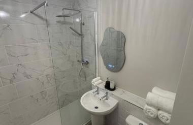 Entire Flat in Lichfield City Centre - Foto 7