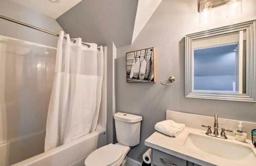 Ocean Shores Getaway with Fireplace and Hot Tub! - Foto 17