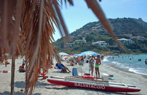 VILLA VITTORIA with LARGE PRIVATE HEATED SWIMMING POOL COMPLETE with HIDROMASSAGE FOR EXCLUSIVE USE , SEA and BEACH VIEW, 150 METERS FROM THE BEACH, POOL SURFACE 60 mq, POOL DEPTH 140 cm , FREE PARKING AND WIFI - Foto 38