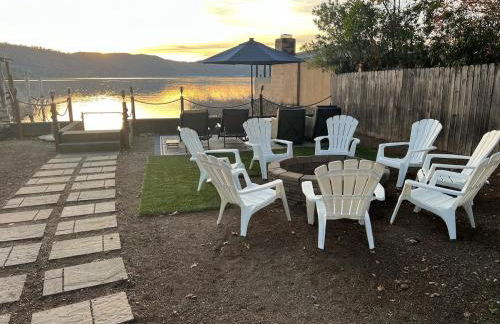 Peaceful Lakeside Retreat - Cozy 3BR Waterfront Home - Foto 2