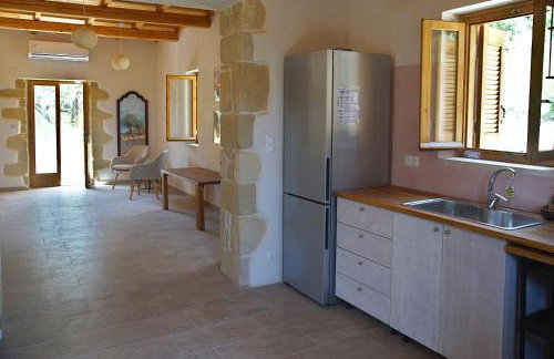 The Village Hideaway - Traditional Stone House - Foto 6