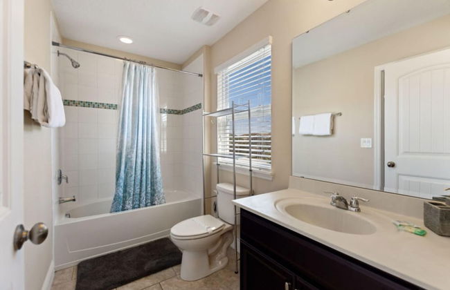 The Cinehaven at Solterra by Shine Villas 407 - Foto 26