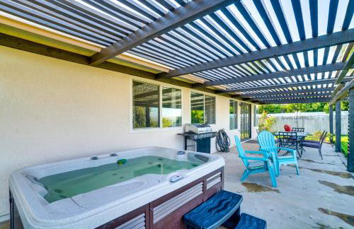 Water-View Home w/ Hot Tub in Lake Elsinore! - Foto 20
