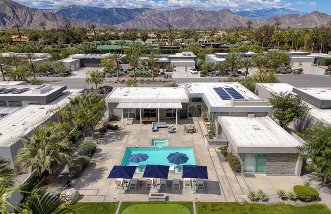 Sleeps 28! 2 Luxe Villas w/ Pool & Putting Green Polo Villas Nova by Avantstay - Foto 78