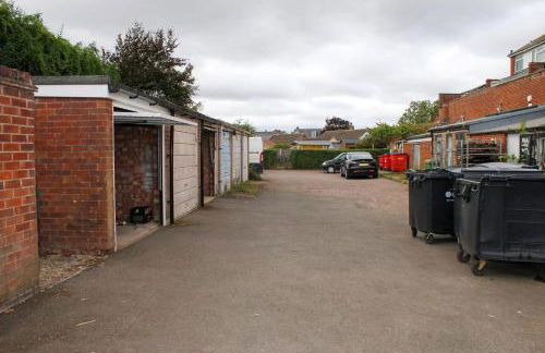 Cosy 3BR Flat With Free Parking Near Marina - Foto 47