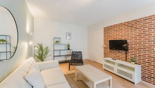 Fully-equipped apartment near the center of Lille - Photo 2