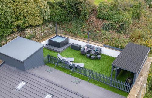 Elevated Escape - Hot tub, sauna, rooftop terrace - Foto 34