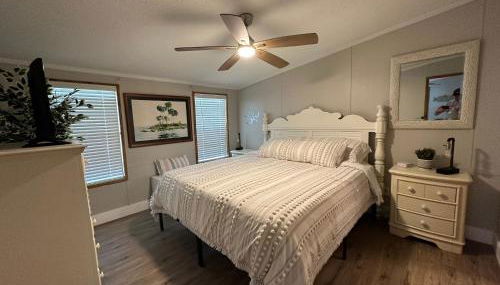 Waterfront Canal in Satsuma Florida - Foto 3