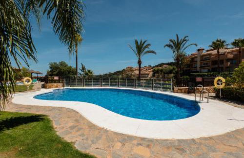 Private heatable infinity pool with sea views in La Mairena, Marbella - Foto 47