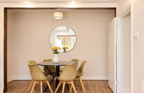 The Randall Retreat - Spacious 4BDR Home with Garden - Foto 3