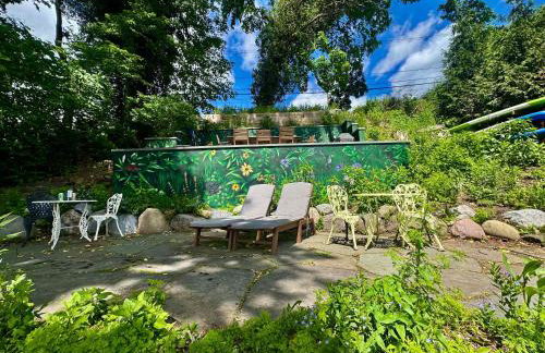 Charming & Whimsical Historic River Home - Photo 12